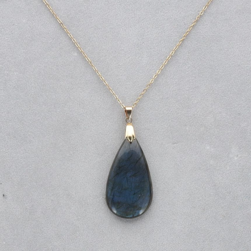 Labradorite Extra Cabochon percé 50