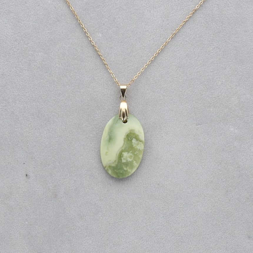 Serpentine Cabochon percé 26